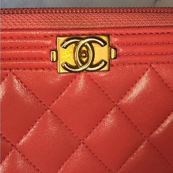 Chanel Pink Quilted Wallet on Chain - Picture 6 of 11